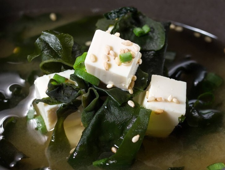 Cách nấu canh rong biển chay với đậu hũ